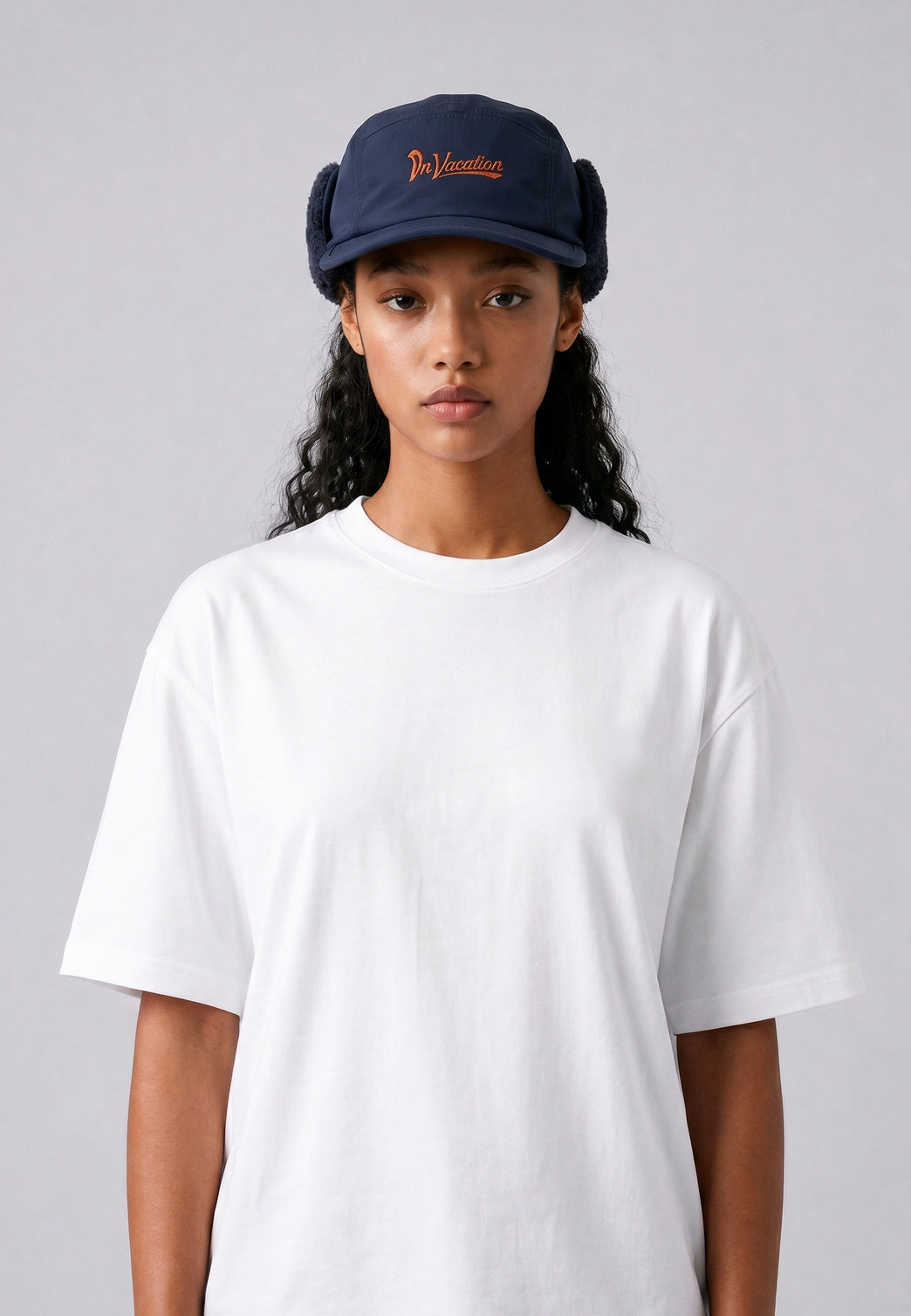 Casquette à Rabats d'Oreilles ON VACATION "Let's Take a Trip" Fleece Earflap Cap