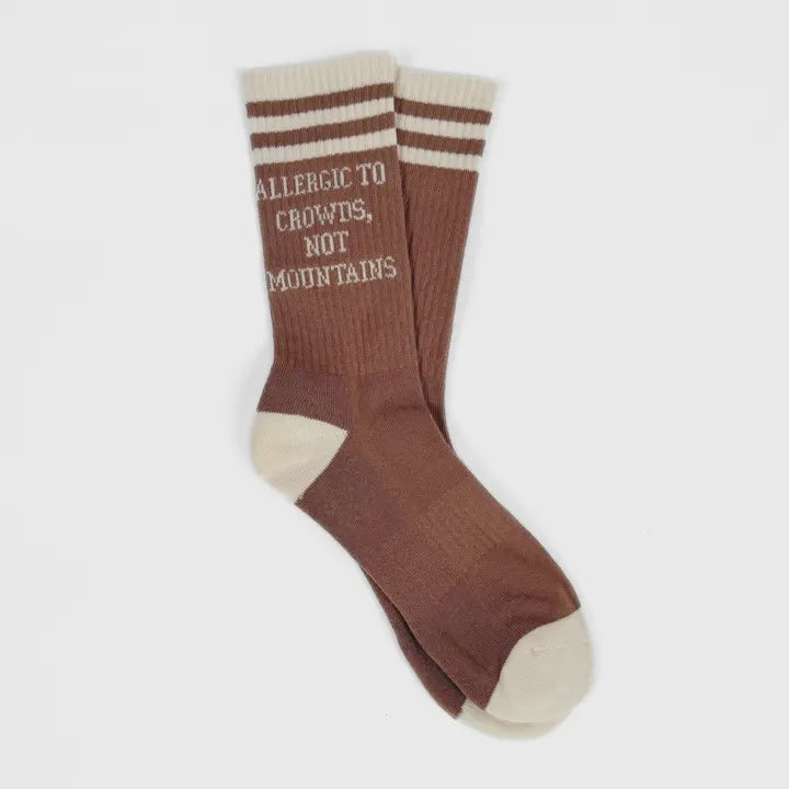 Chaussettes Unisexes THE MONTANA SCENE "Allergic to Crowds, Not Mountains"
